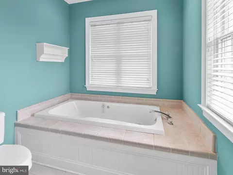 Bath - 3485 Gallagher Rd, Preston, MD 21655 photo 4 of 5