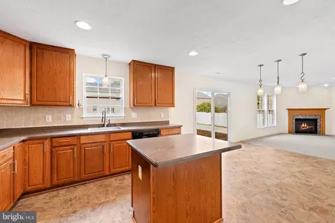 Kitchen - 1612 Cattail Commons Way, Denton, MD 21629 photo 4 of 7