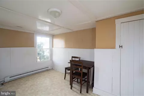 106 S 6th St, Denton, MD 21629 photo 7