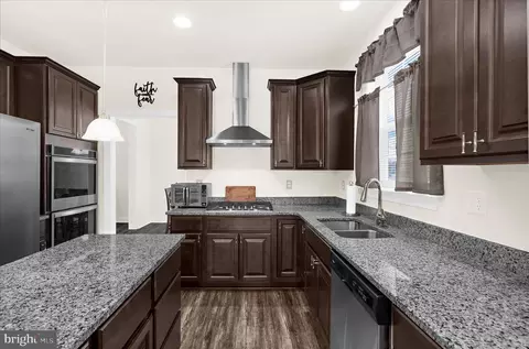 Kitchen - 106 Briarwood Cir, Denton, MD 21629 photo 4 of 6