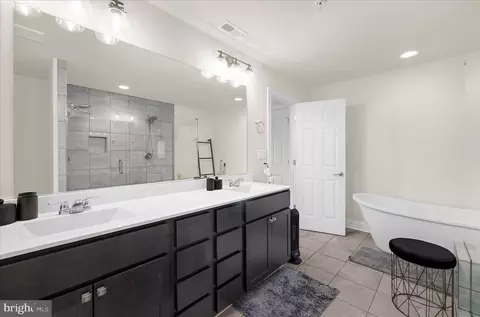 Bath - 106 Briarwood Cir, Denton, MD 21629 photo 6 of 7