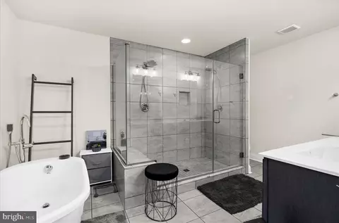Bath - 106 Briarwood Cir, Denton, MD 21629 photo 2 of 7