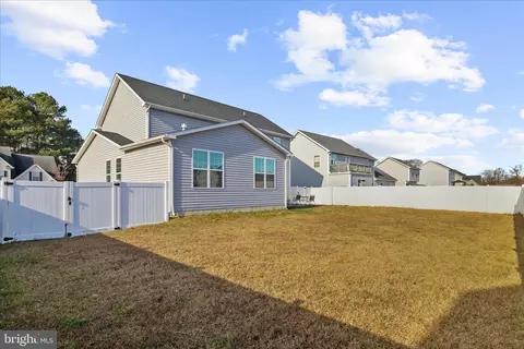 Exterior - 106 Briarwood Cir, Denton, MD 21629 photo 5 of 9