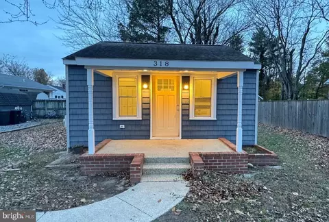 Exterior - 318 Carter Ave, Denton, MD 21629 photo 2 of 5