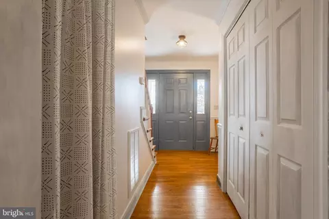Entry Way - 7904 Clark Rd, Denton, MD 21629 photo 4 of 9
