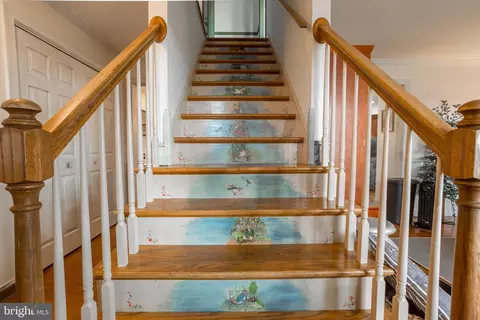 Entry Way - 7904 Clark Rd, Denton, MD 21629 photo 2 of 9
