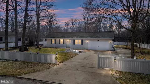 25361 Calvert Dr, Greensboro, MD 21639