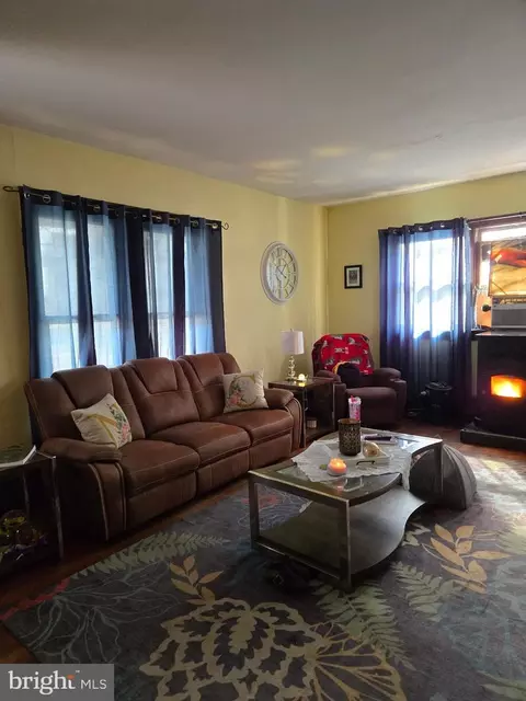 Entry Way - 126 Maple Ave, Preston, MD 21655 photo 1 of 3