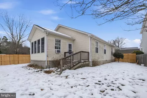 Exterior - 1303 Fairfield Ct, Denton, MD 21629 photo 2 of 2