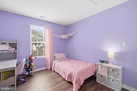 Bedroom - 1303 Fairfield Ct, Denton, MD 21629 photo 1 of 3