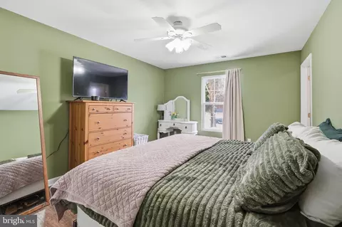 Bedroom - 1303 Fairfield Ct, Denton, MD 21629 photo 2 of 3
