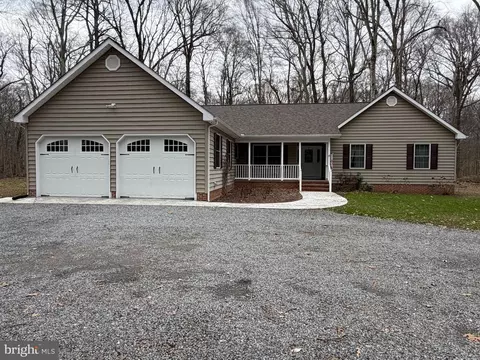 Exterior - 8664 Mitchell Rd, Denton, MD 21629 photo 2 of 7