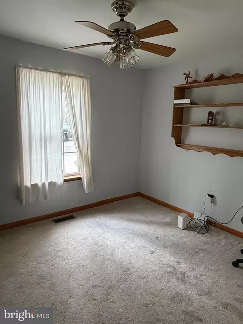 Bedroom - 8664 Mitchell Rd, Denton, MD 21629 photo 2 of 2