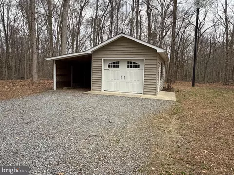 Exterior - 8664 Mitchell Rd, Denton, MD 21629 photo 4 of 7