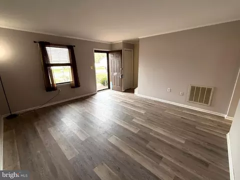 Living - 341 Academy Ave, Denton, MD 21629 photo 1 of 2