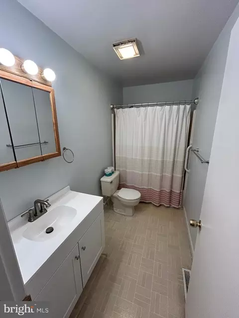 Bath - 341 Academy Ave, Denton, MD 21629 photo 2 of 4