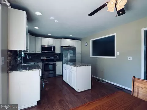 Kitchen - 147 Mill St, Preston, MD 21655 photo 3 of 3