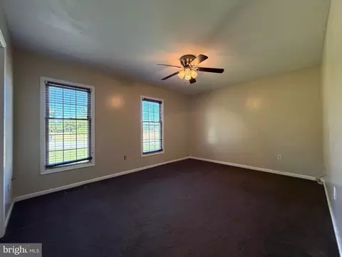 Living - 147 Mill St, Preston, MD 21655 photo 4 of 4