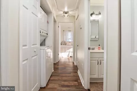 Entry Way - 4 Maple Ave, Ridgely, MD 21660 photo 2 of 2