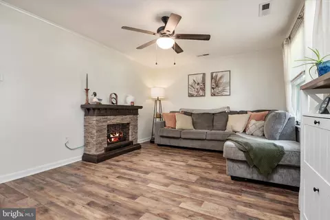 Living - 4 Maple Ave, Ridgely, MD 21660 photo 1 of 1