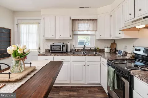 Kitchen - 4 Maple Ave, Ridgely, MD 21660 photo 1 of 3
