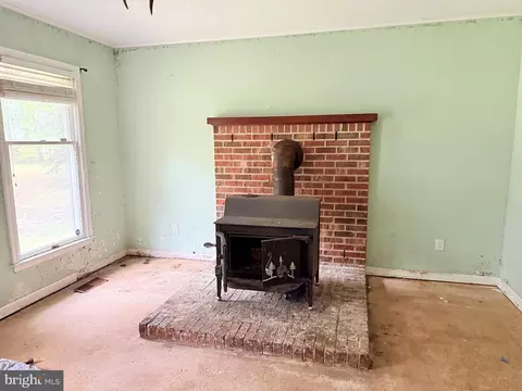 Living - 9532 Corkell Rd, Denton, MD 21629 photo 1 of 1