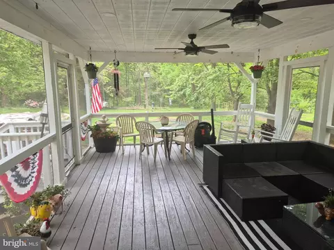 Exterior - 9472 Quail Run Rd, Denton, MD 21629 photo 3 of 8