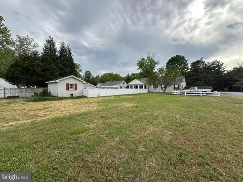 705 S 2nd St, Denton, MD 21629 photo 4