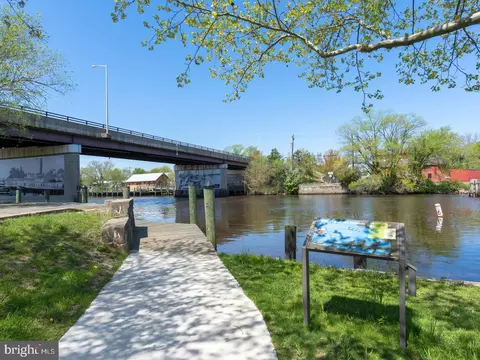 View/Area - 608 Market St, Denton, MD 21629 photo 2 of 6