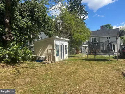 Exterior - 608 Market St, Denton, MD 21629 photo 4 of 9