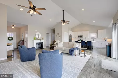 Entry Way - 11421 Maplewood Dr, Ridgely, MD 21660 photo 3 of 3