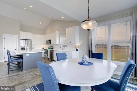 Dining - 11421 Maplewood Dr, Ridgely, MD 21660 photo 4 of 4
