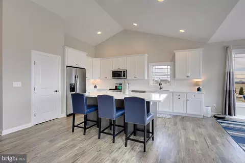 Kitchen - 11421 Maplewood Dr, Ridgely, MD 21660 photo 1 of 9