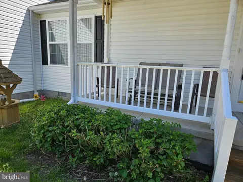 Exterior - 1308 Chesapeake Dr, Denton, MD 21629 photo 3 of 6