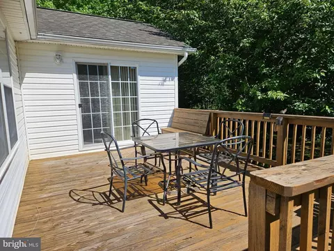 Exterior - 1308 Chesapeake Dr, Denton, MD 21629 photo 4 of 6