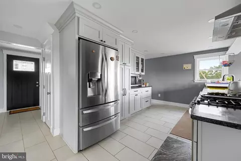 Entry Way - 7347 Harmony Rd, Preston, MD 21655 photo 2 of 5