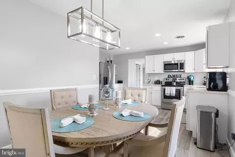 Dining - 25485 Hignutt Rd, Denton, MD 21629 photo 4 of 4
