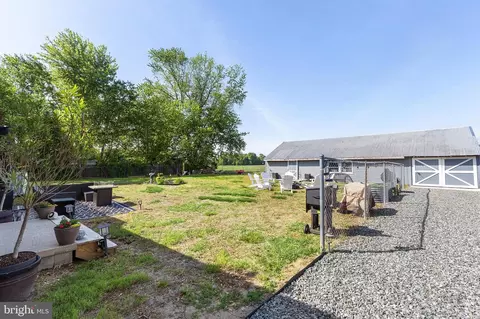 Exterior - 25485 Hignutt Rd, Denton, MD 21629 photo 6 of 11