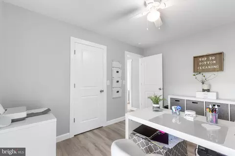 Entry Way - 25485 Hignutt Rd, Denton, MD 21629 photo 4 of 7