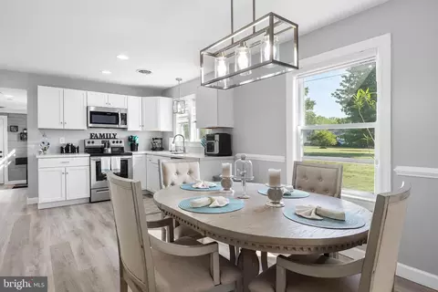 Dining - 25485 Hignutt Rd, Denton, MD 21629 photo 1 of 4