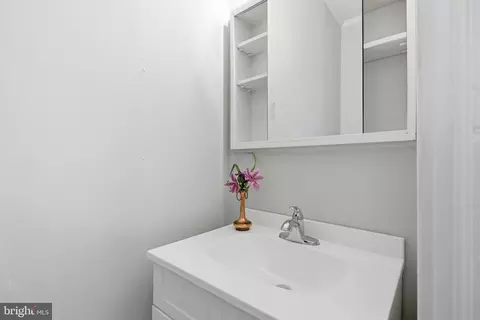 Bath - 106 Main St, Preston, MD 21655 photo 1 of 2