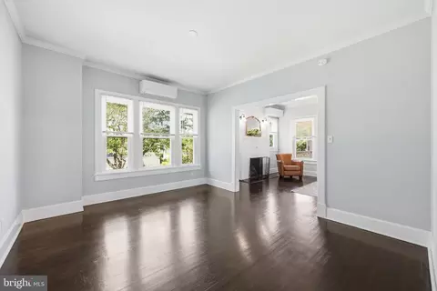 Living - 106 Main St, Preston, MD 21655 photo 3 of 4