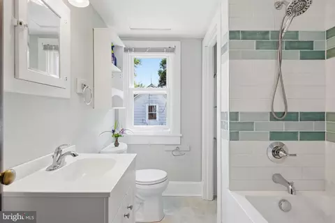 Bath - 106 Main St, Preston, MD 21655 photo 2 of 2