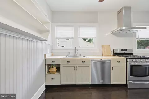 Kitchen - 106 Main St, Preston, MD 21655 photo 2 of 3