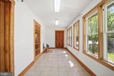 Entry Way - 128 Main St, Preston, MD 21655 photo 4 of 5