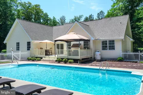 Exterior - 8047 Laurel Ln, Denton, MD 21629 photo 7 of 11