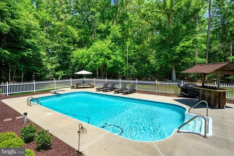 Exterior - 8047 Laurel Ln, Denton, MD 21629 photo 8 of 11