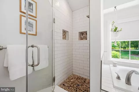 Bath - 8047 Laurel Ln, Denton, MD 21629 photo 2 of 4