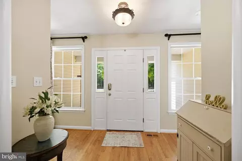 Entry Way - 8047 Laurel Ln, Denton, MD 21629 photo 1 of 6