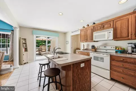 Kitchen - 8047 Laurel Ln, Denton, MD 21629 photo 2 of 4